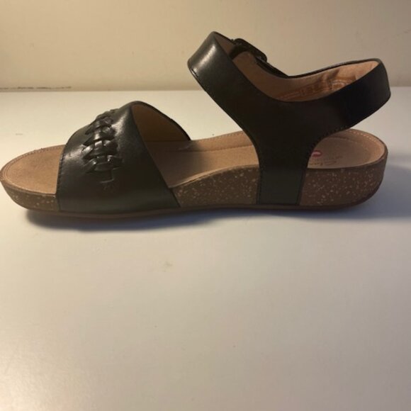 Clarks Unstructured Strap Sandal Black Size 7 New - Picture 3 of 5